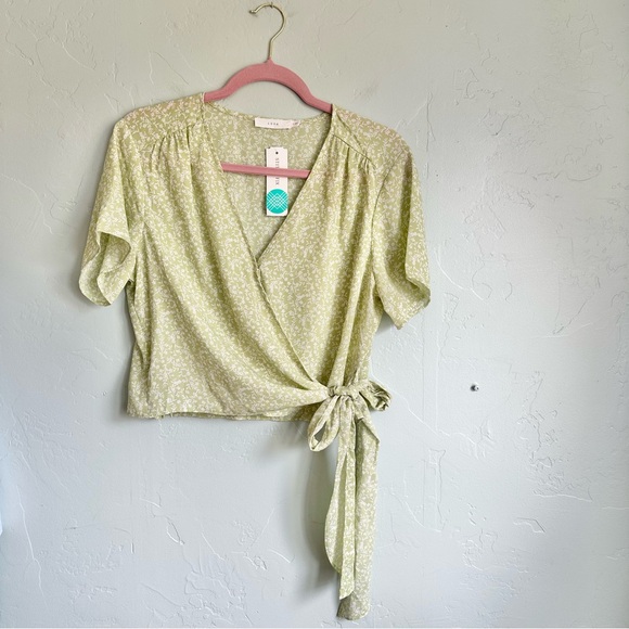 Lush | Women’s Ranya Faux Wrap Cropped Green Floral Blouse Coquette Medium NWT - Picture 1 of 6